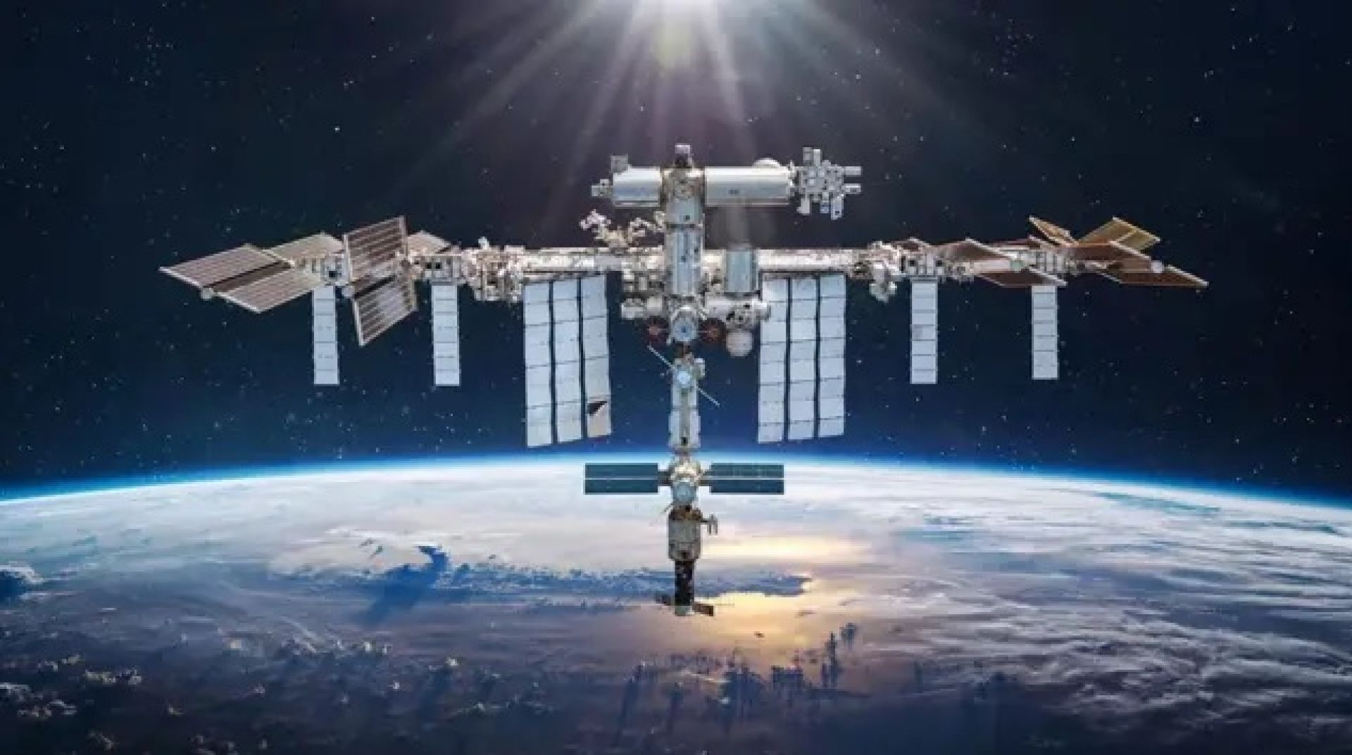 नासाको स्पेसएक्स मिशनः अन्तरिक्षमा रहेको दुई यात्री पृथ्वी फर्कदै